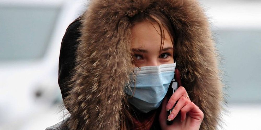 Эксперт озвучила правила ношения маски зимой